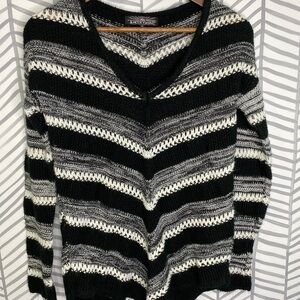 Amuse Society Black & White Striped V-Neck Sweater
